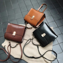2021 Fashion Retro Leather Small Square Bag Women Messenger Bag